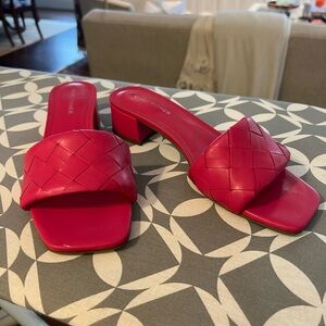 Marc Fisher Hot Pink Mule/Slide Kitten Heel